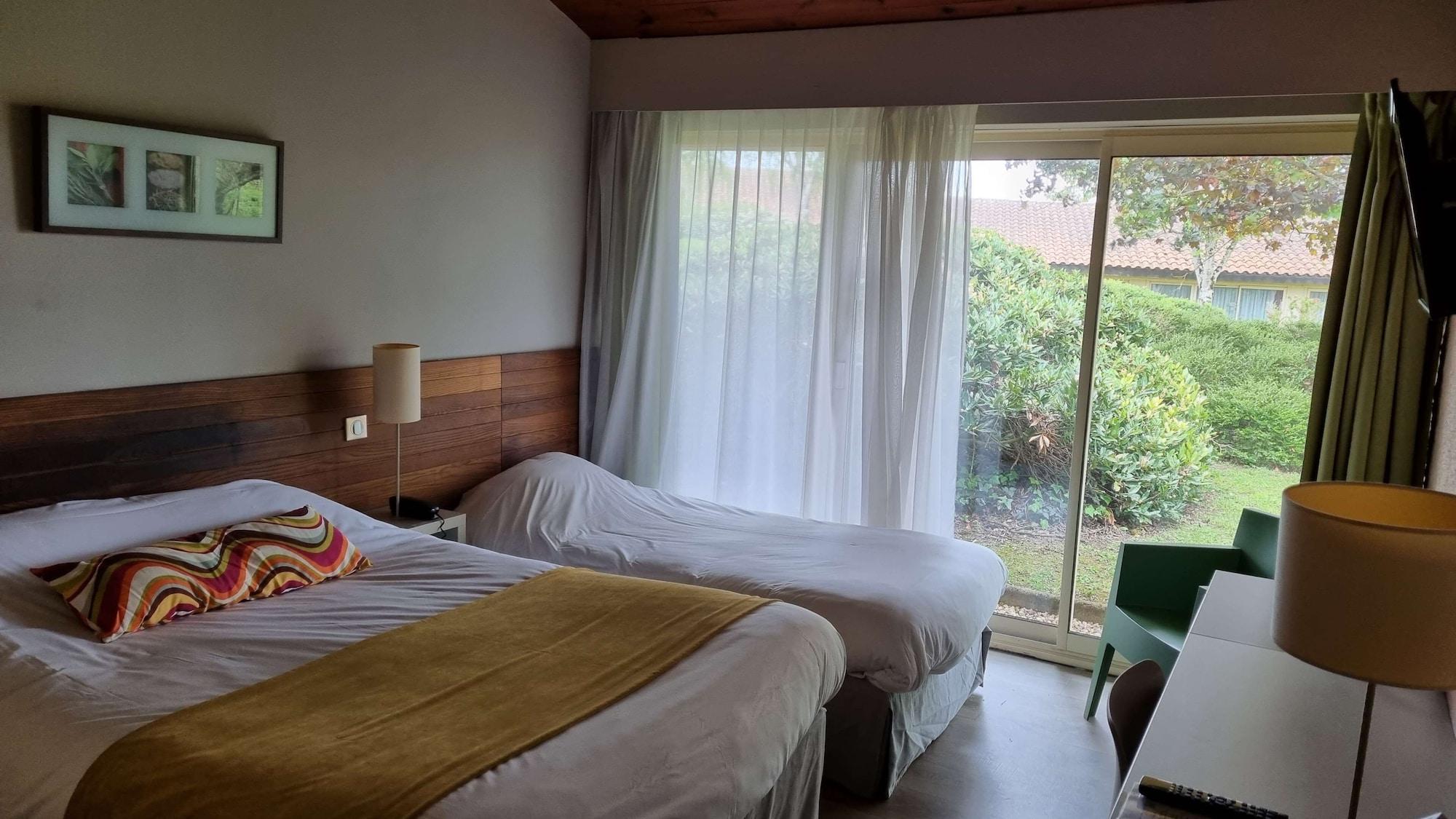 Kyriad Angouleme Nord Champniers- Hotel & Residence Zewnętrze zdjęcie