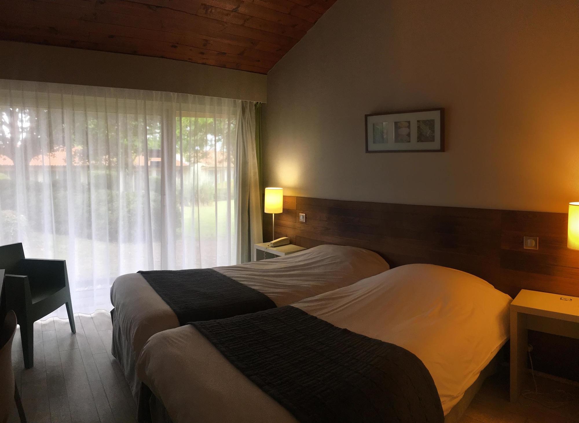 Kyriad Angouleme Nord Champniers- Hotel & Residence Zewnętrze zdjęcie