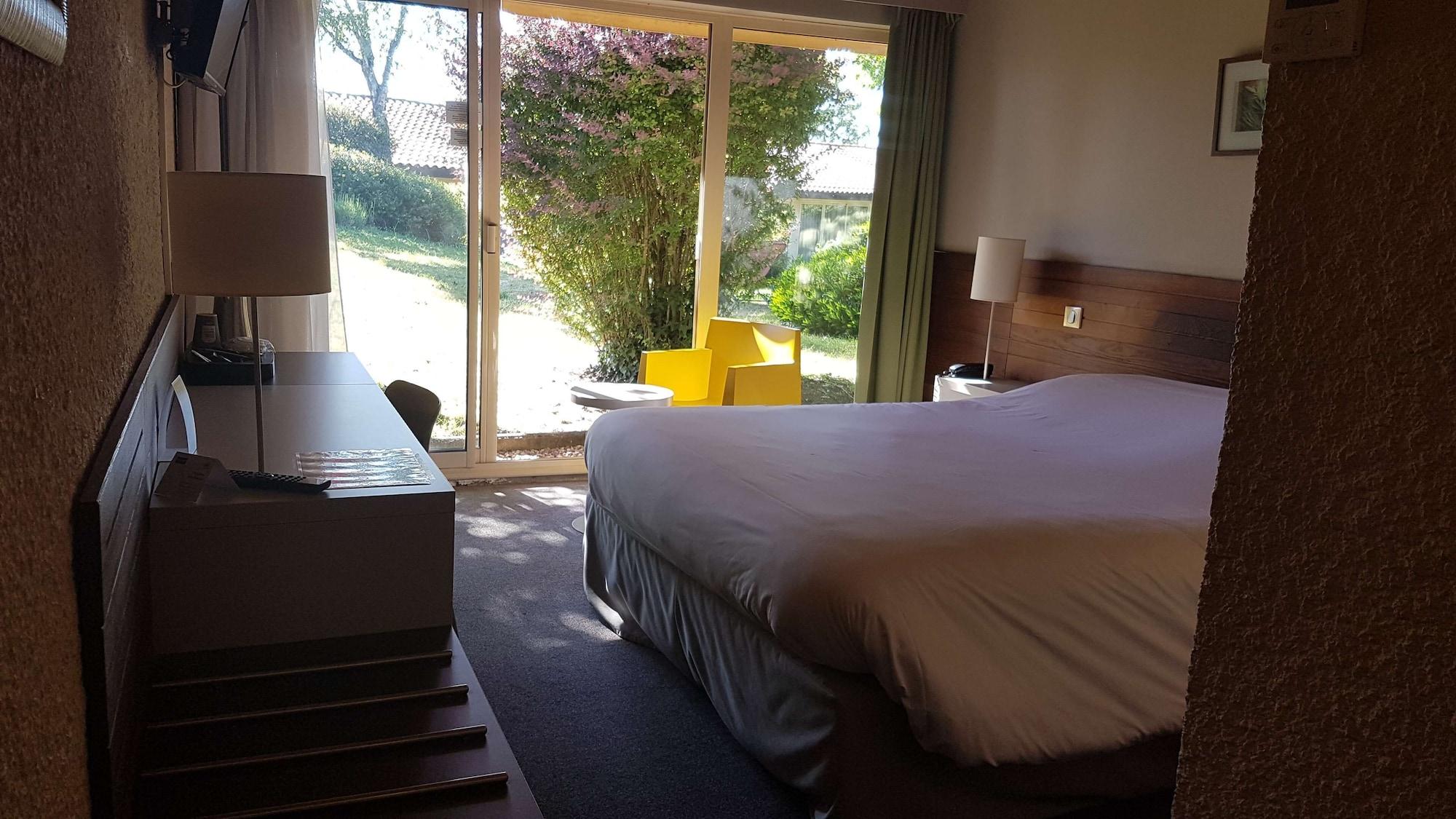 Kyriad Angouleme Nord Champniers- Hotel & Residence Zewnętrze zdjęcie