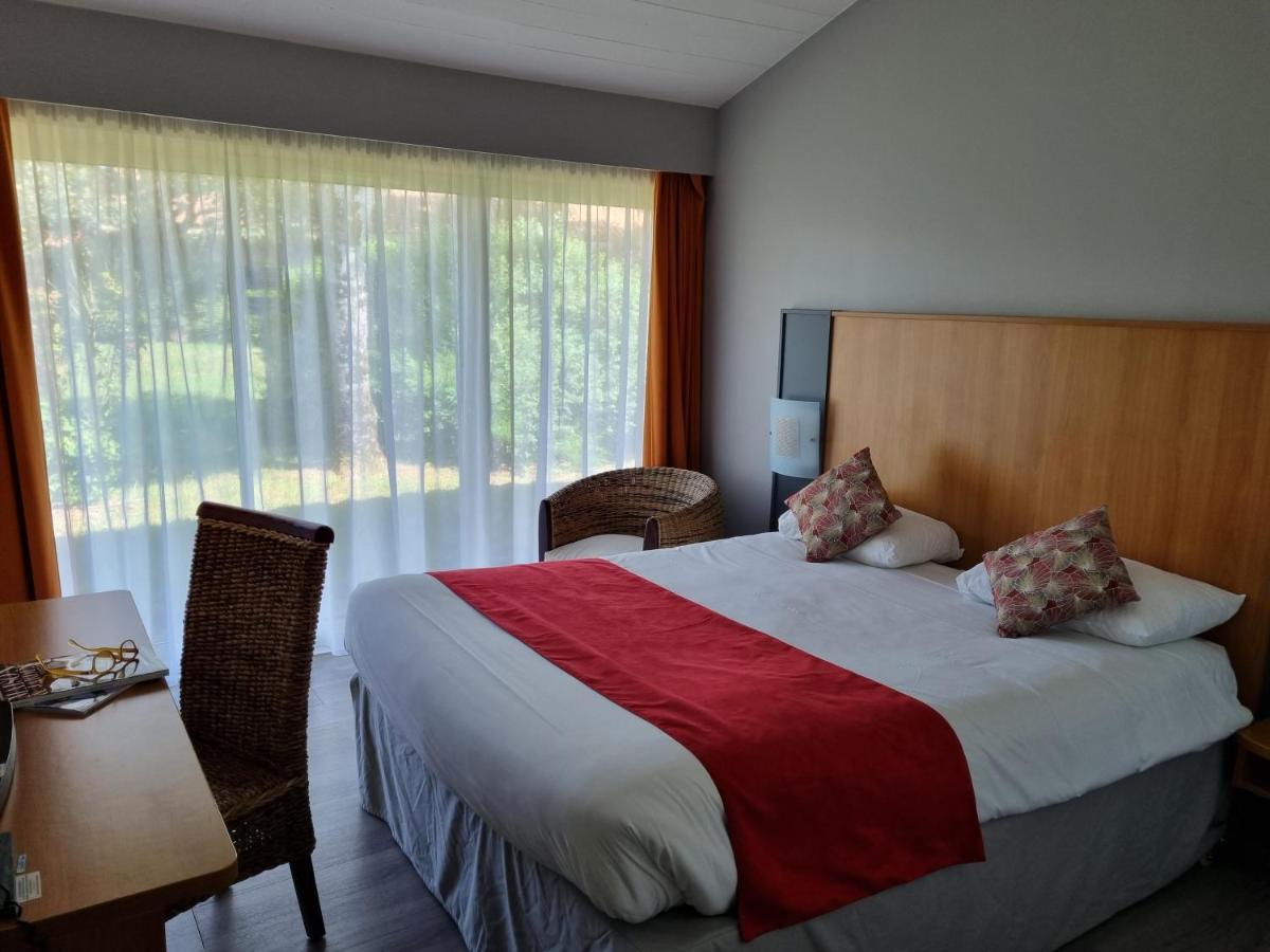 Kyriad Angouleme Nord Champniers- Hotel & Residence Zewnętrze zdjęcie