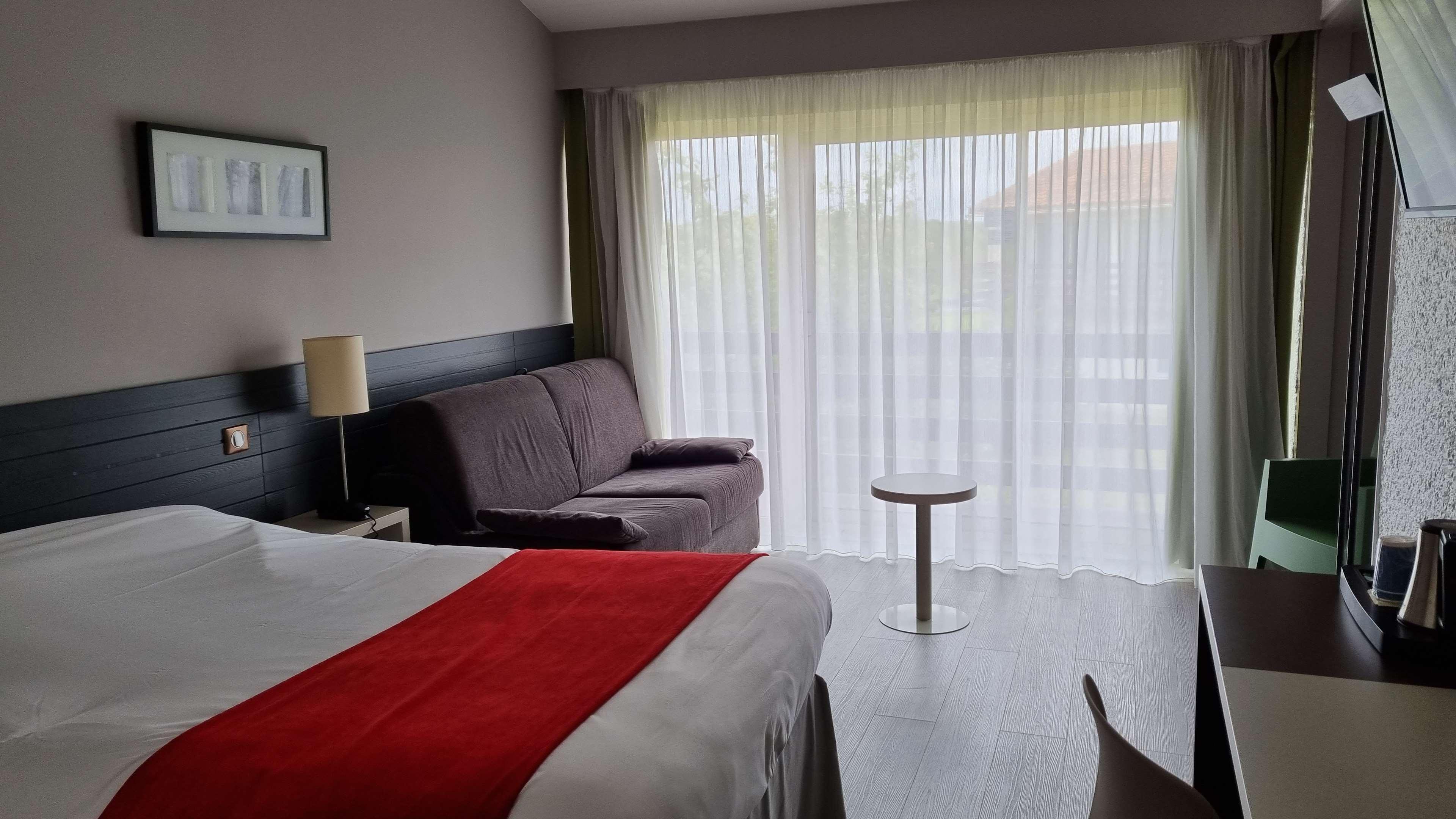 Kyriad Angouleme Nord Champniers- Hotel & Residence Zewnętrze zdjęcie