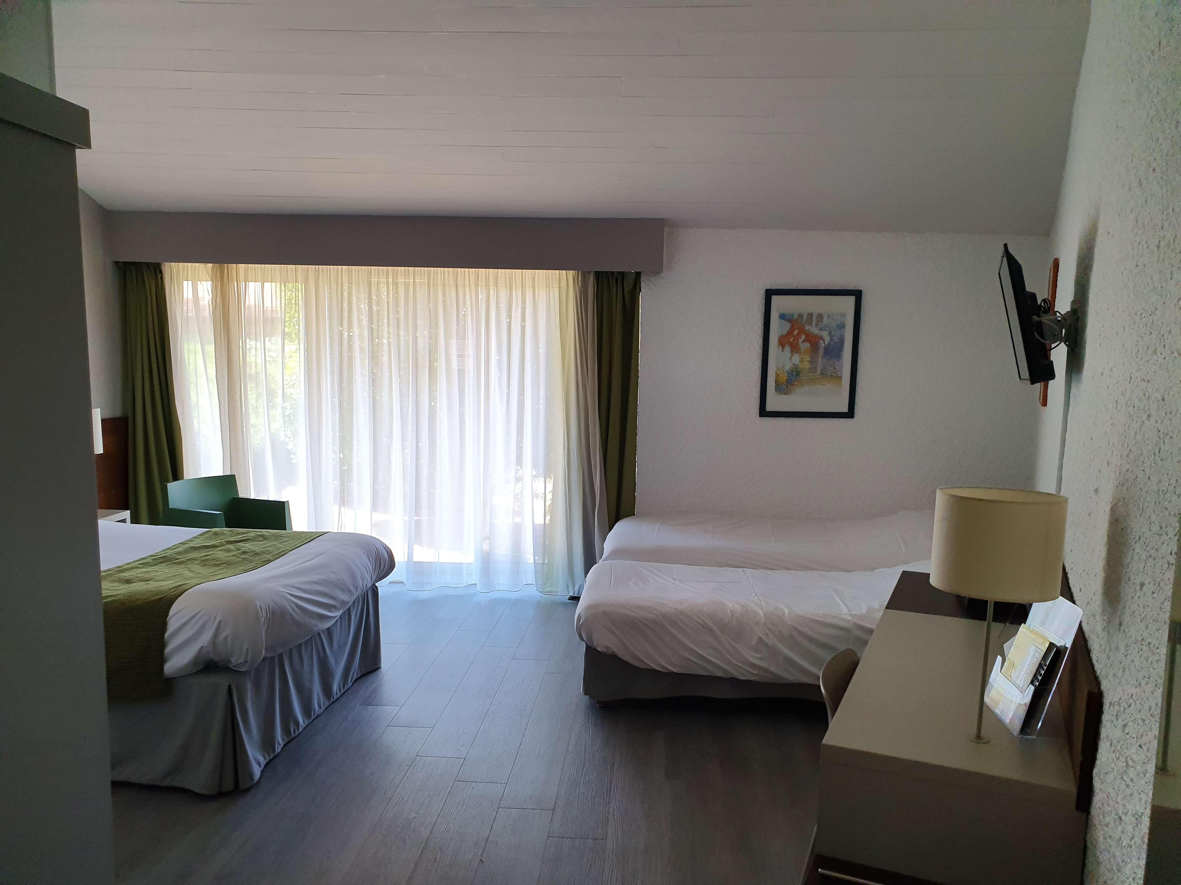 Kyriad Angouleme Nord Champniers- Hotel & Residence Zewnętrze zdjęcie