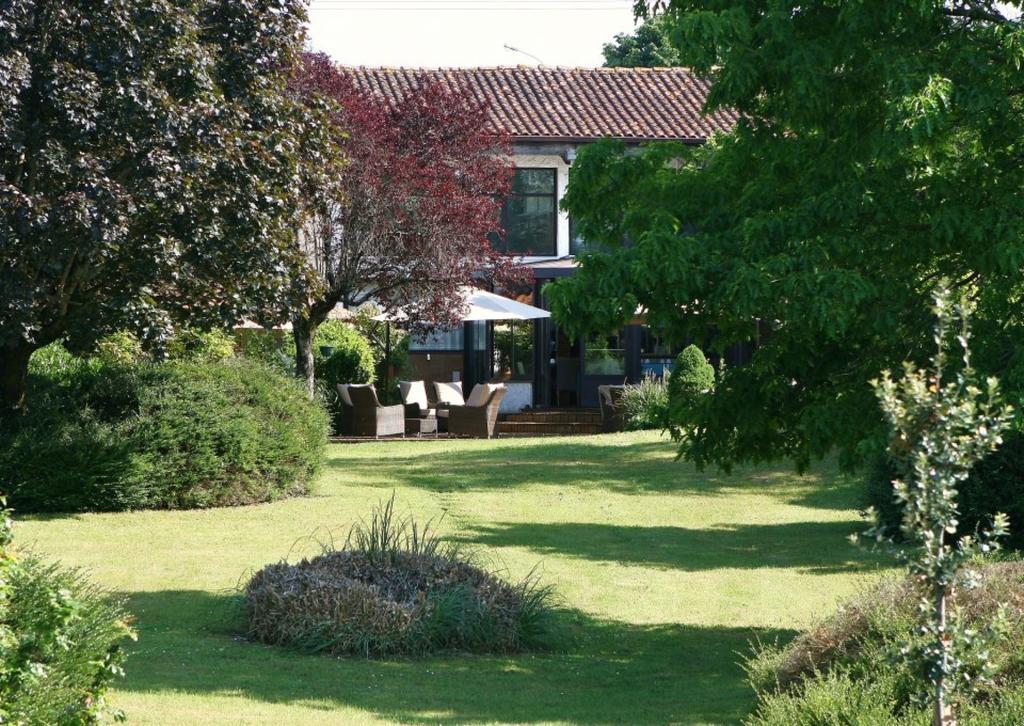 Kyriad Angouleme Nord Champniers- Hotel & Residence Zewnętrze zdjęcie