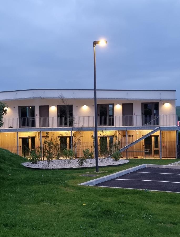 Kyriad Angouleme Nord Champniers- Hotel & Residence Zewnętrze zdjęcie